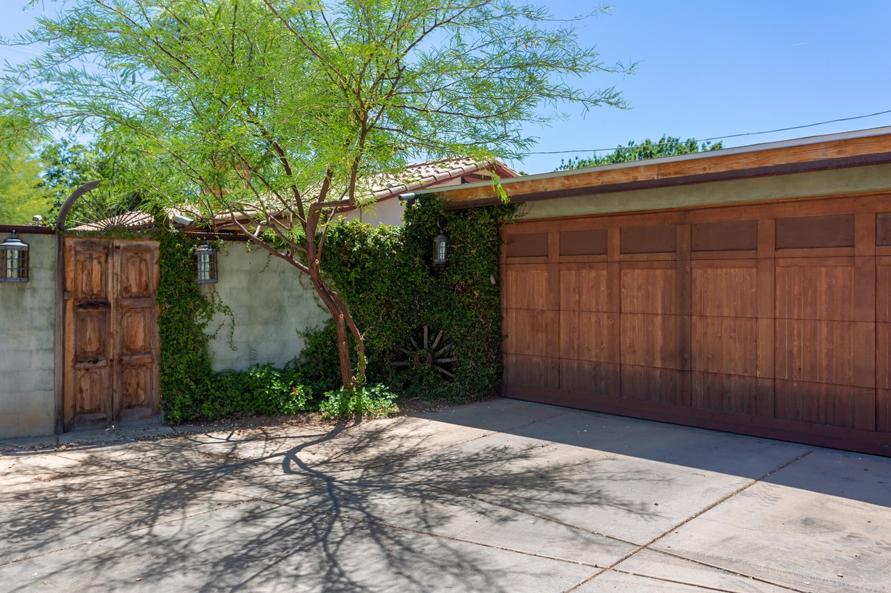 5135 E Indian School Road