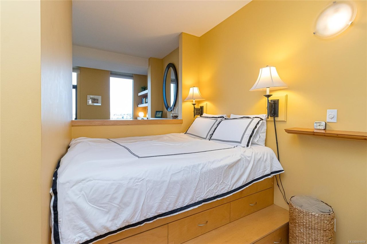 521-409 Swift St, Victoria
