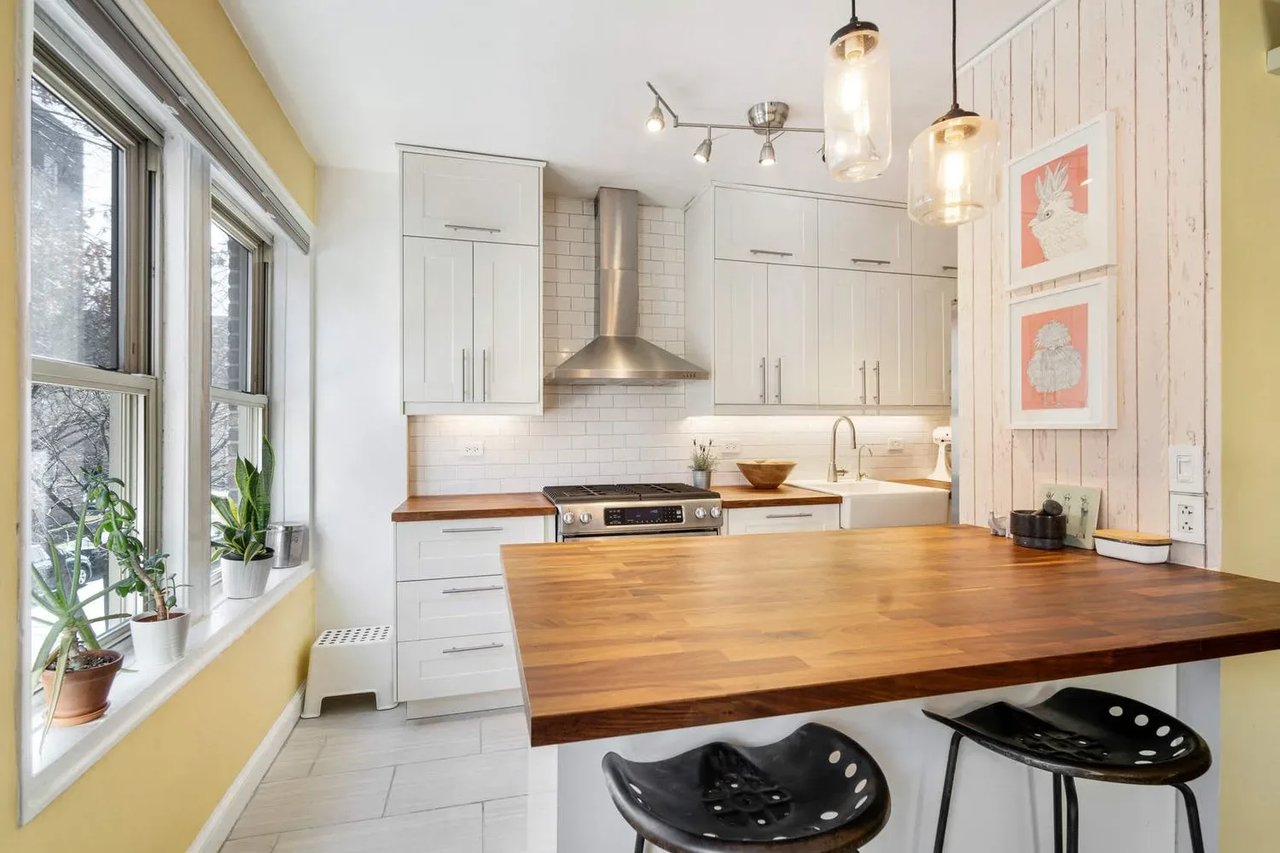 48-50 44th Street Unit: 2B