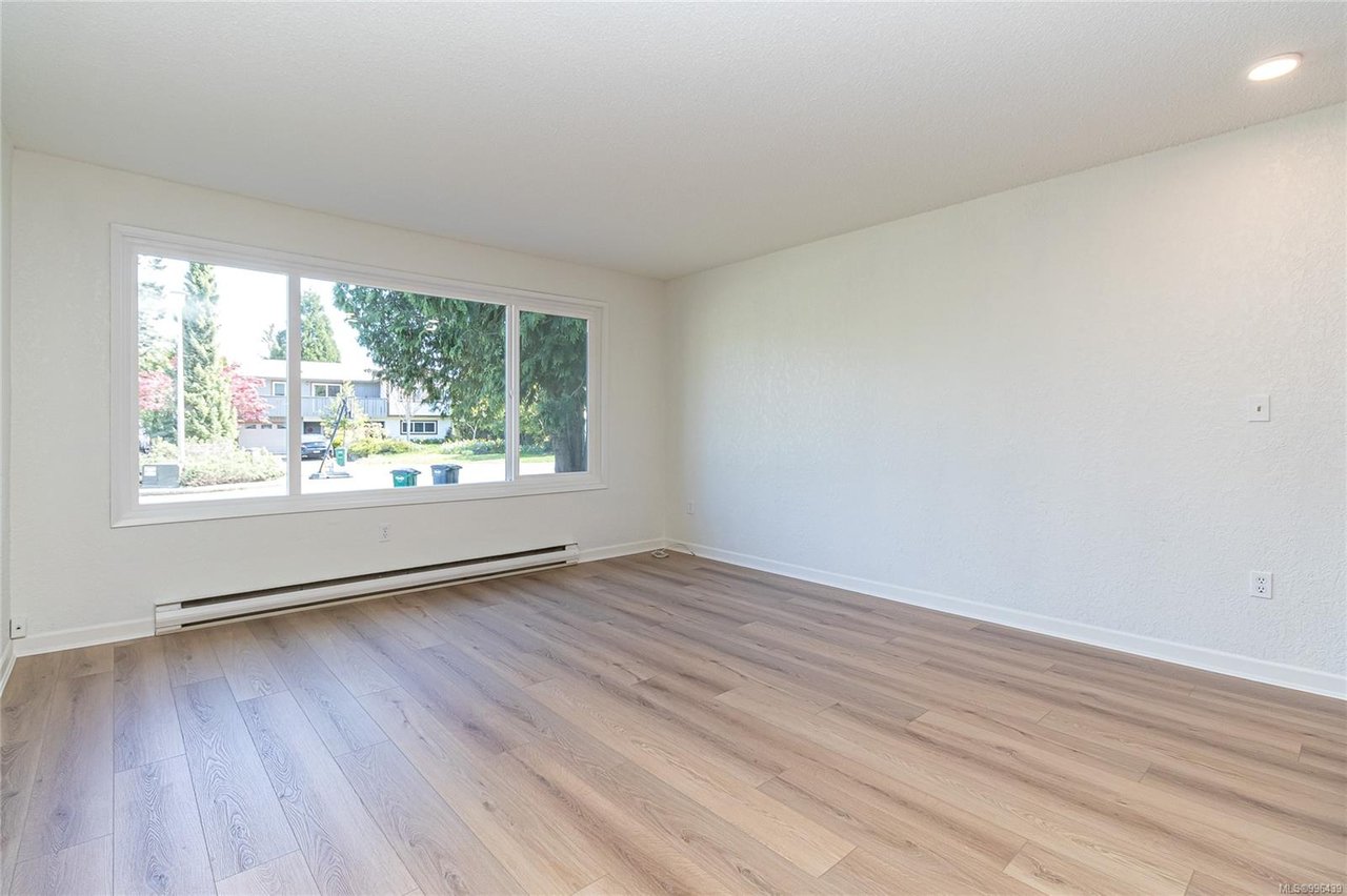 4354 Okano Pl