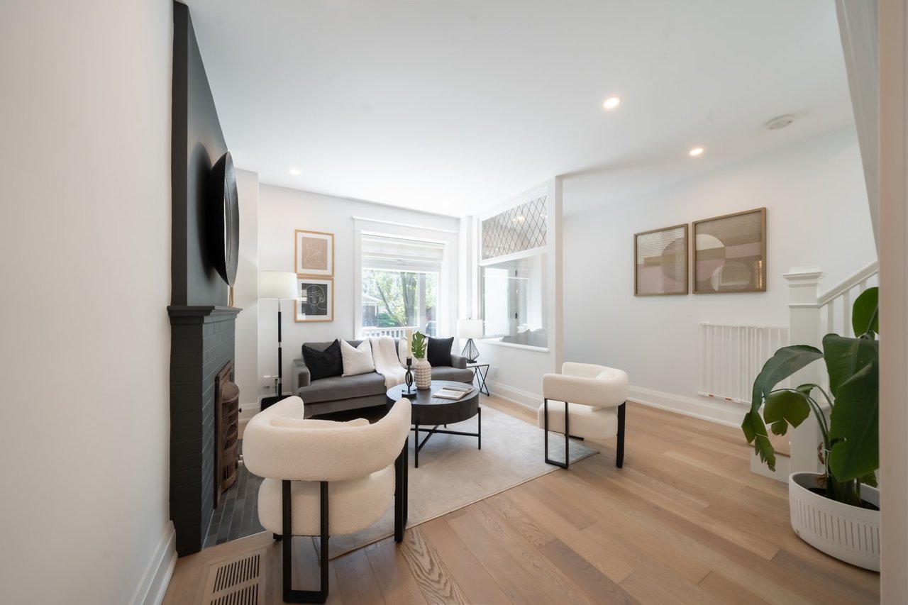 38 Richard Ave 