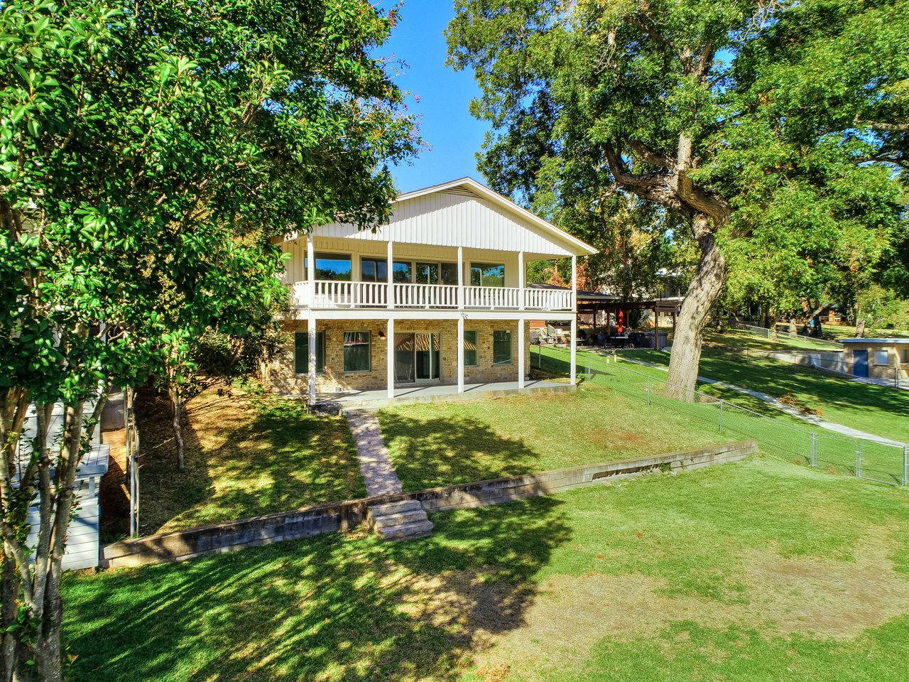 2642 Williams Lakeshore