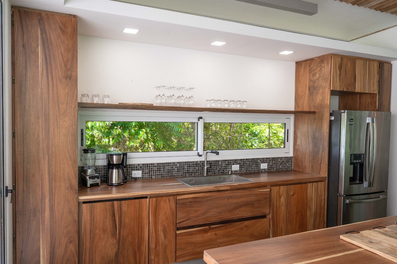 Modern Tropical Jungle Villa, Manuel Antonio, Puntarenas
