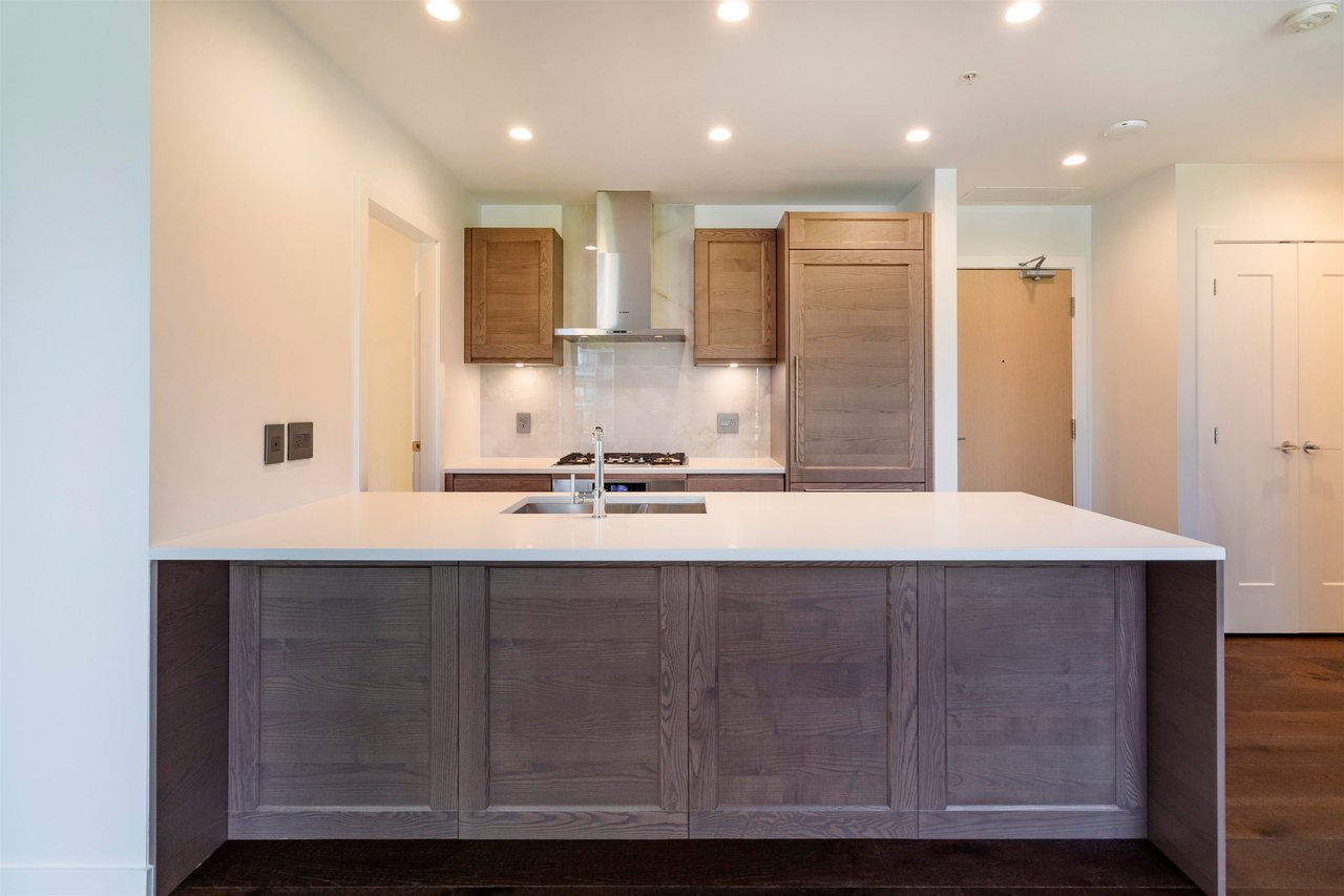 M401-5681 Birney Ave
