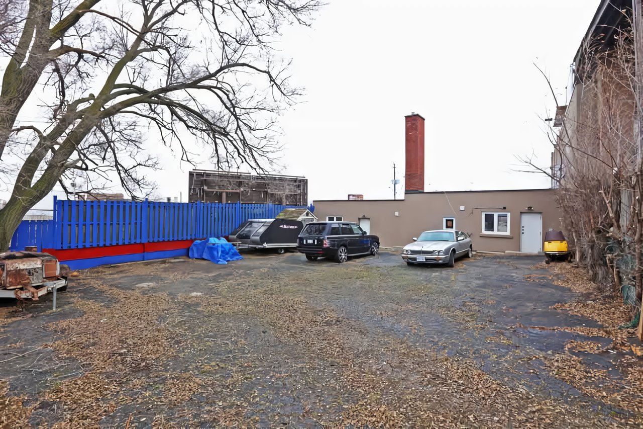 1517 & 1519 O’Connor Dr