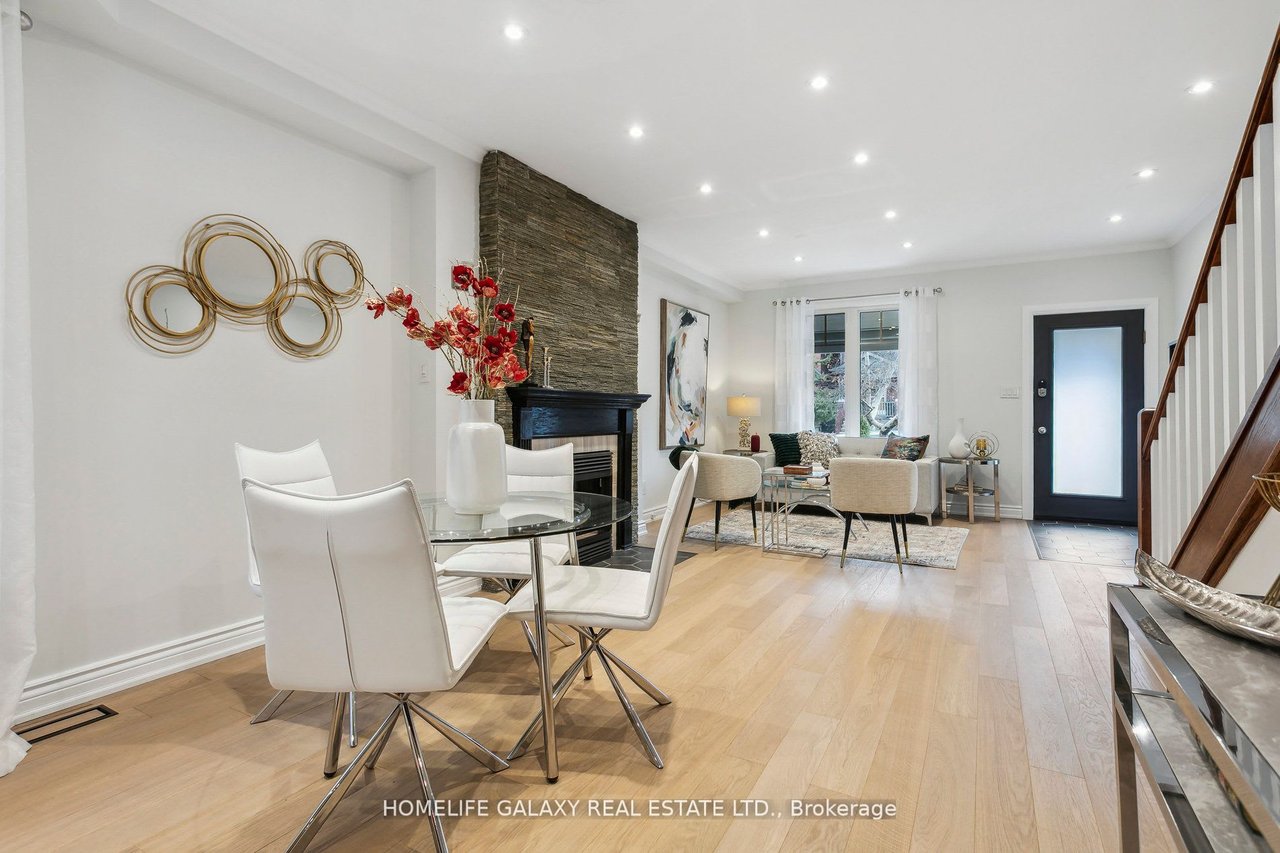 16 Jerome St