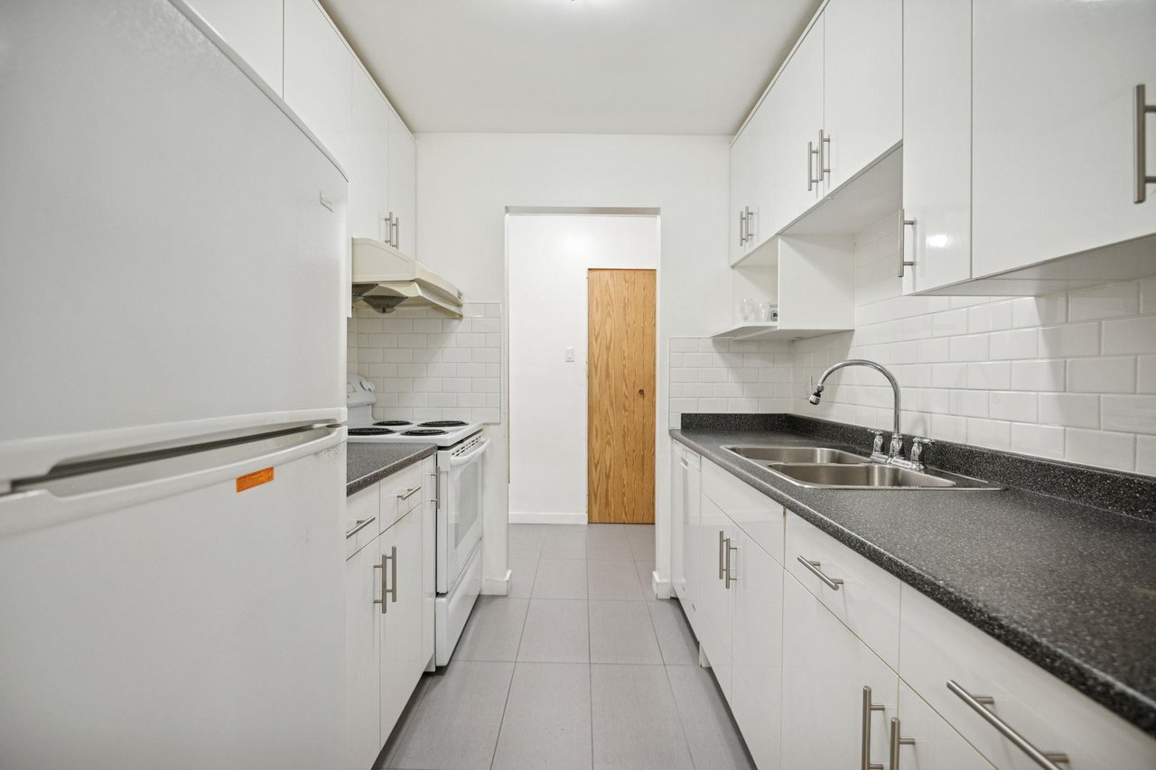 134-8411 Ackroyd Rd