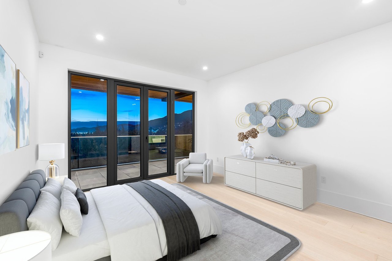 803 Braeside St