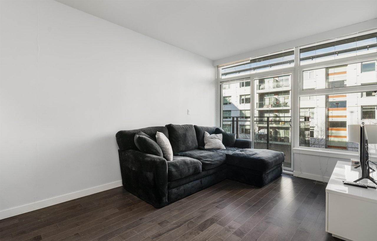 518-38 W 1st Ave