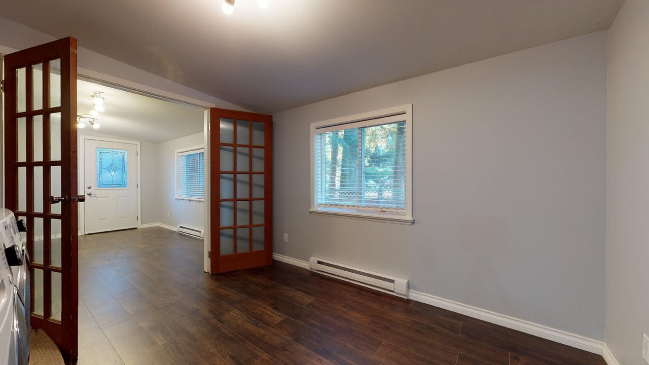 230-1830 Mamquam Rd