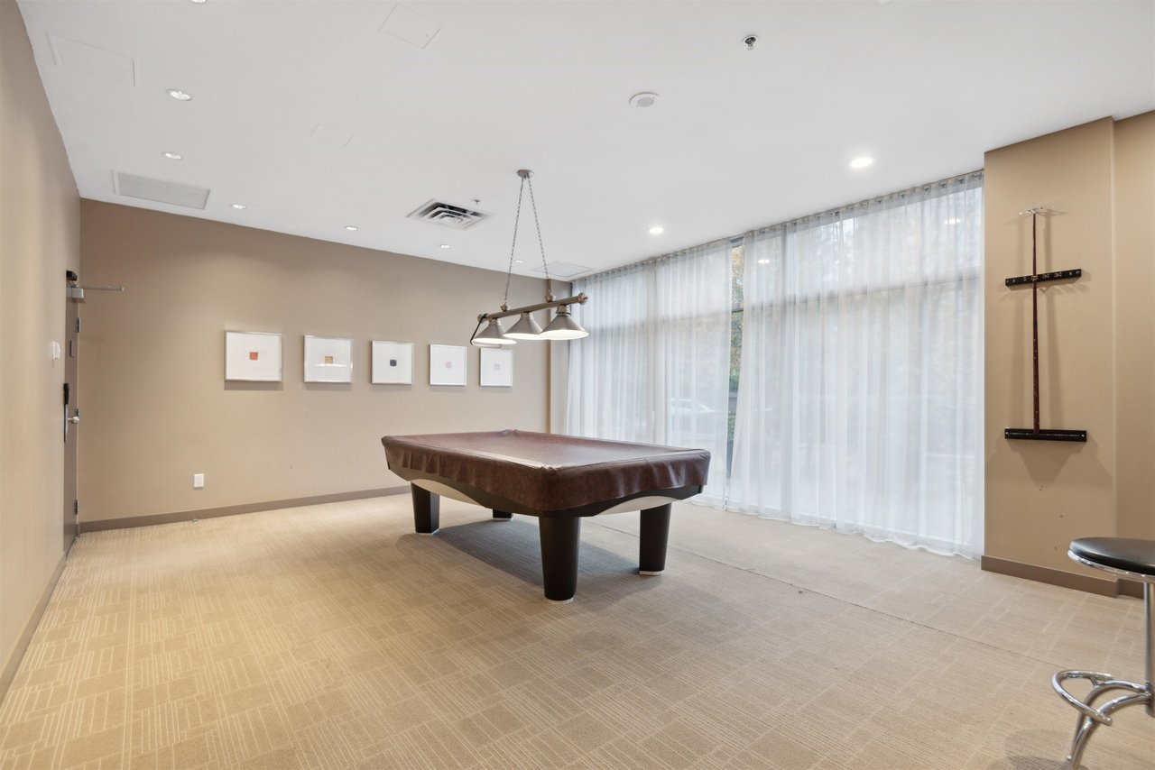 2703-455 Beach Cres