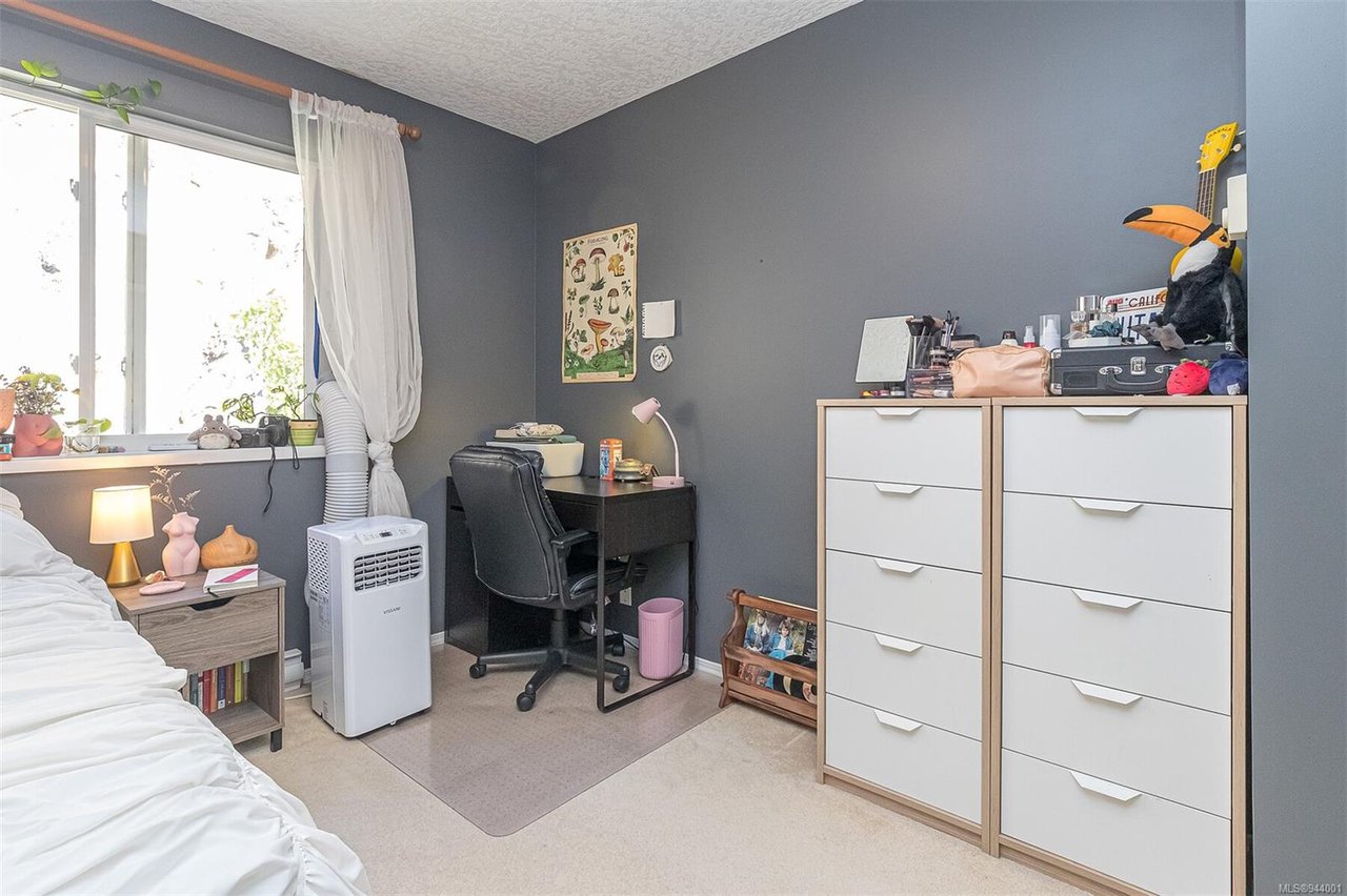 577 Kingsview Ridge