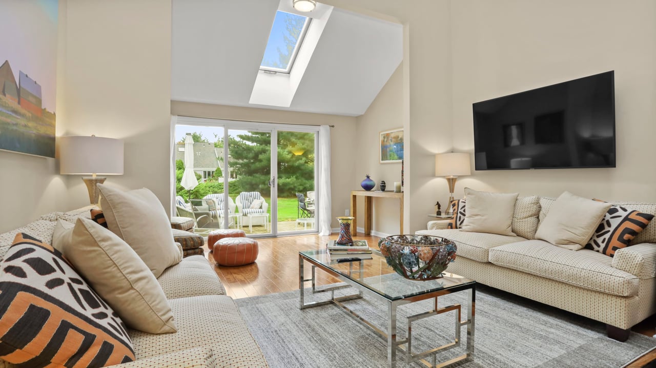224 Lansdowne, Westport