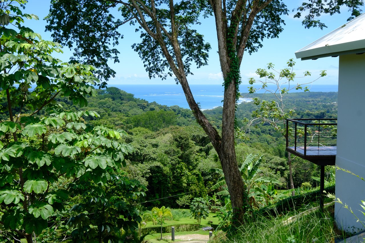 Luxury Infinity Pool Property, Uvita, Puntarenas