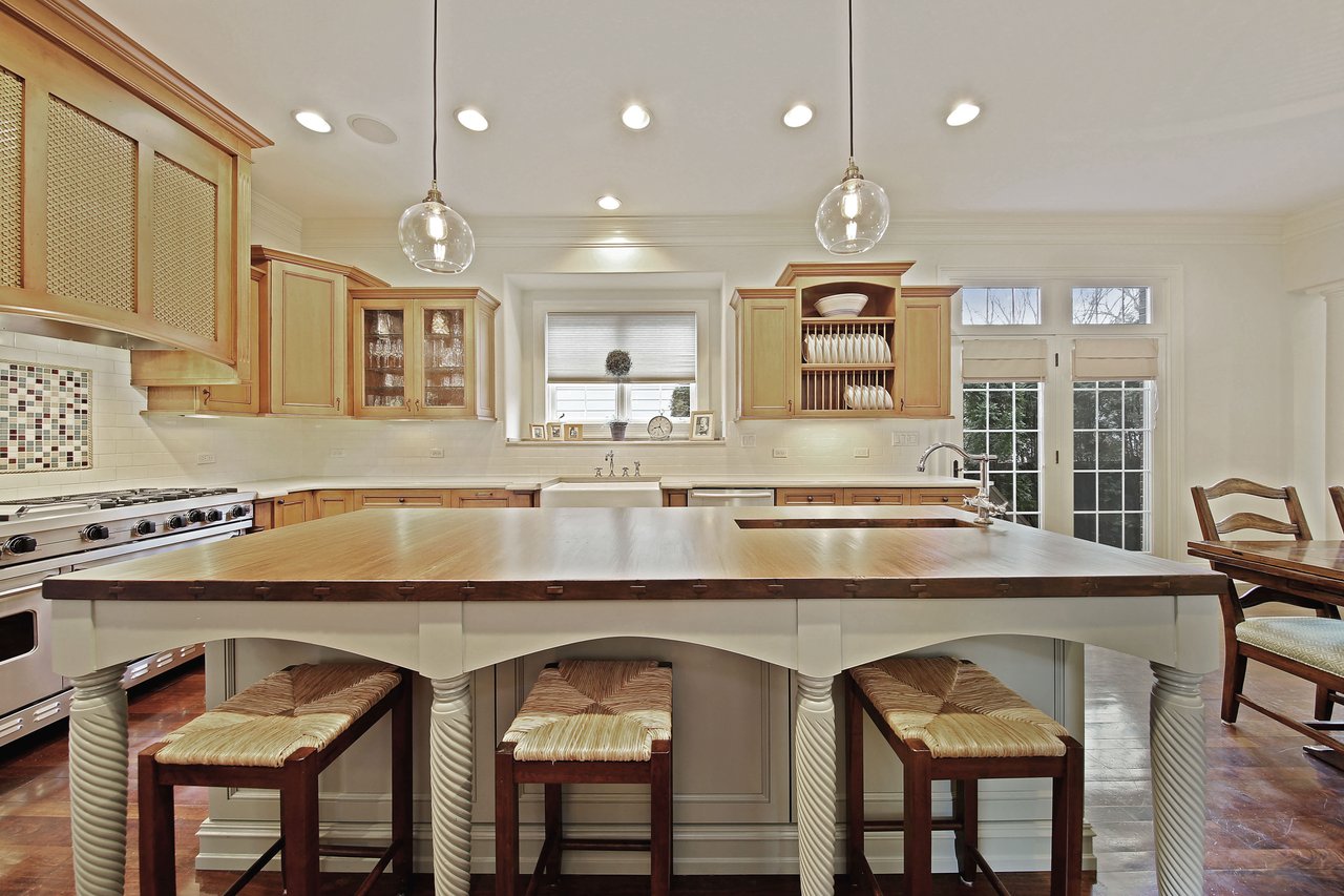 Appointed With Timeless Architecture & Unsurpassed Elegance