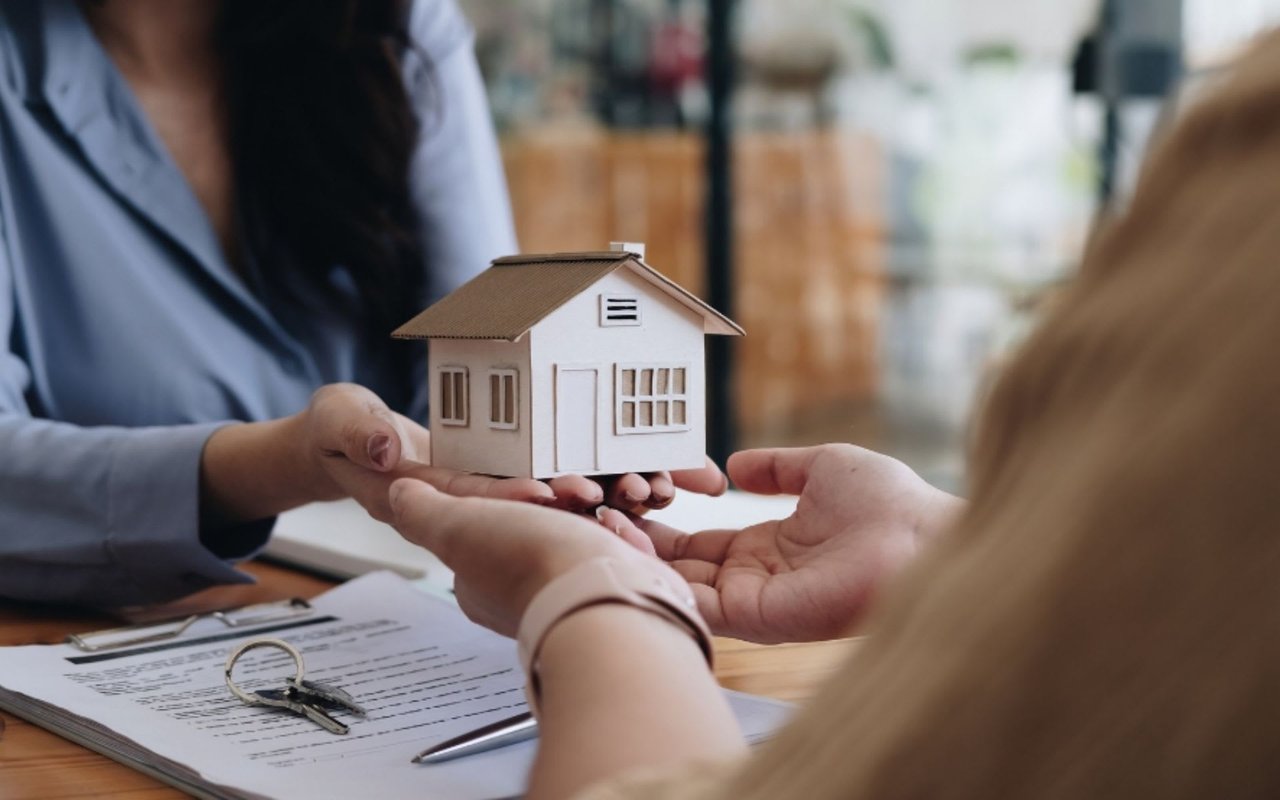 What if You Sell Your Home But Don’t Have a New Place to Live?