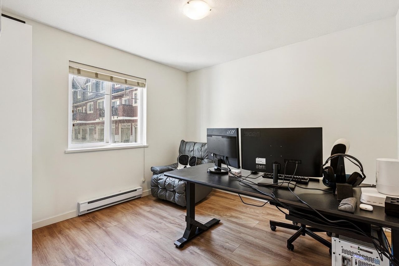22-9628 Ferndale Rd