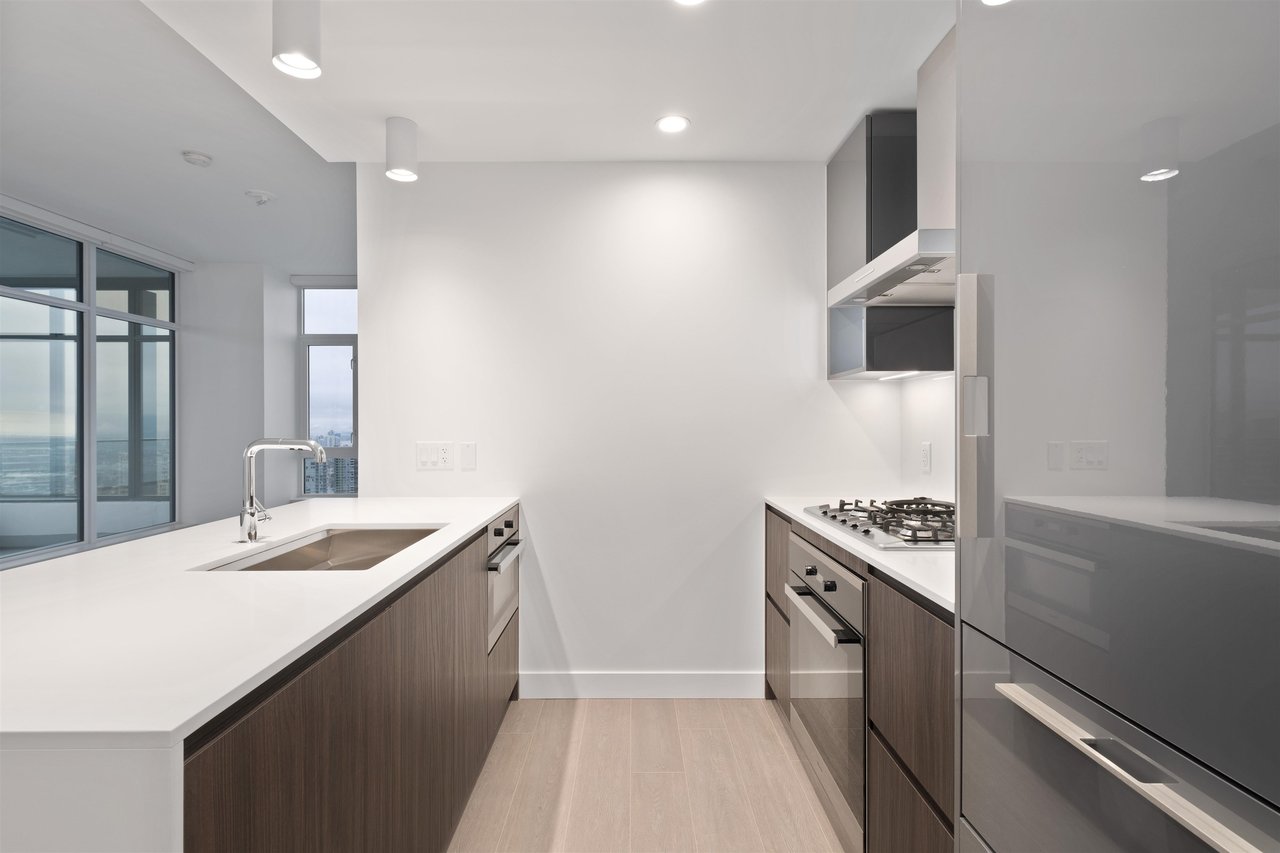 3302-6511 Sussex Ave