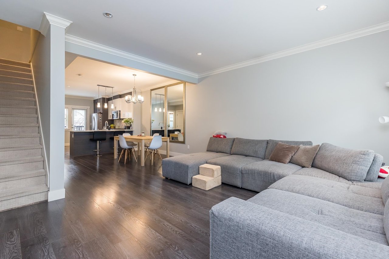 12-19097 64 Ave