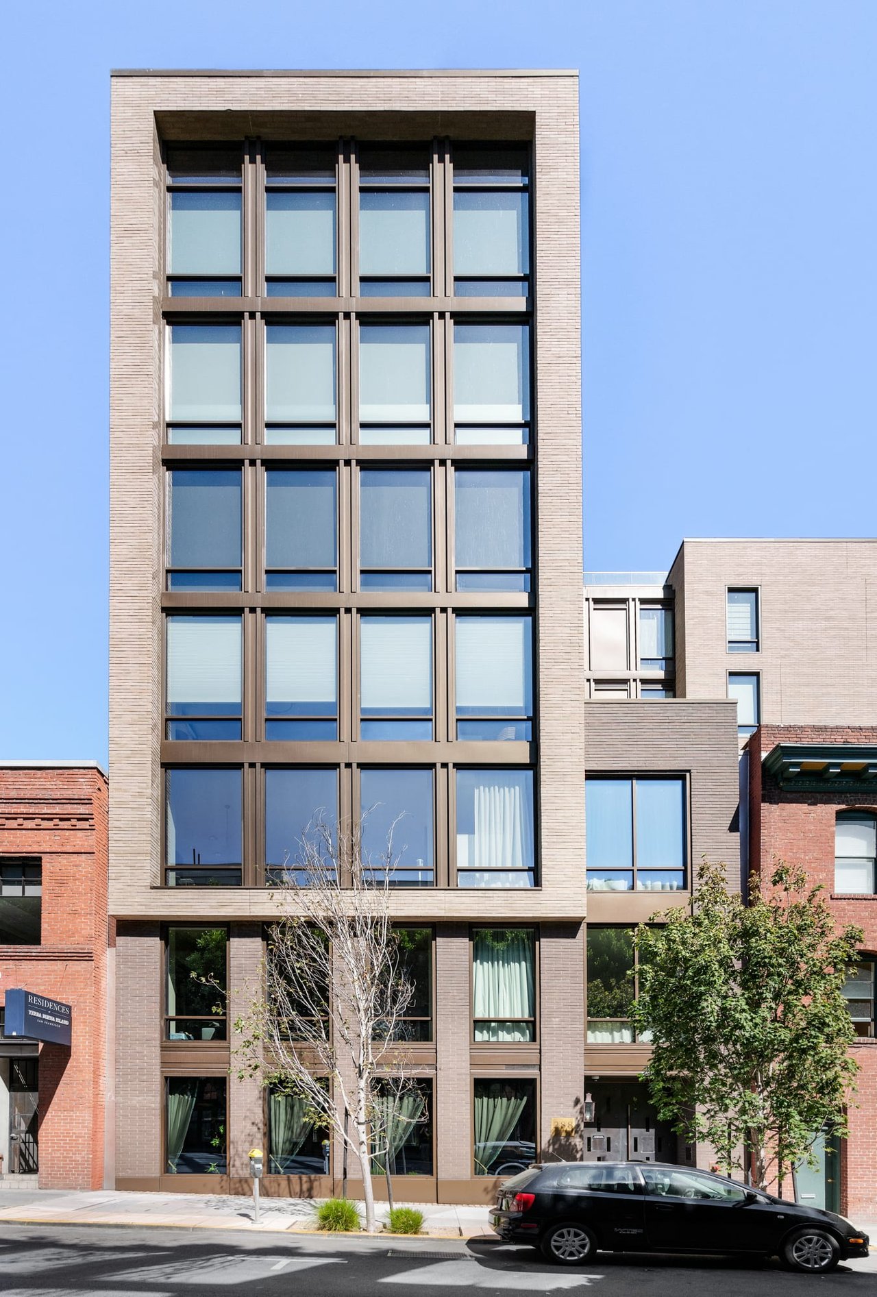 288 Pacific Ave., #5E