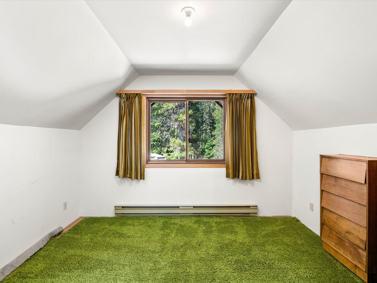 17 Garibaldi Dr