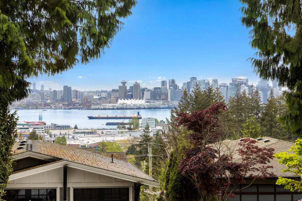 732 Westmoreland Cres