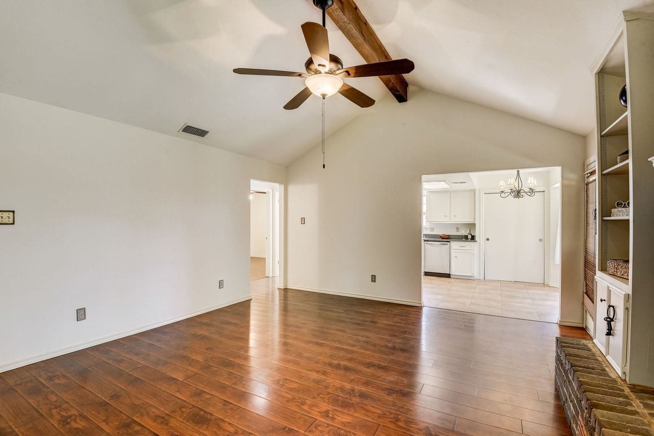 Transform this 1-Story Brushy Creek Home w/ a New Roof into Your Dream Oasis!