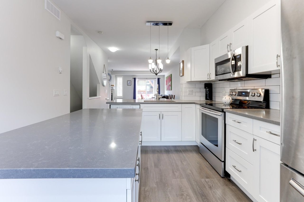 146-2000 Panorama Dr