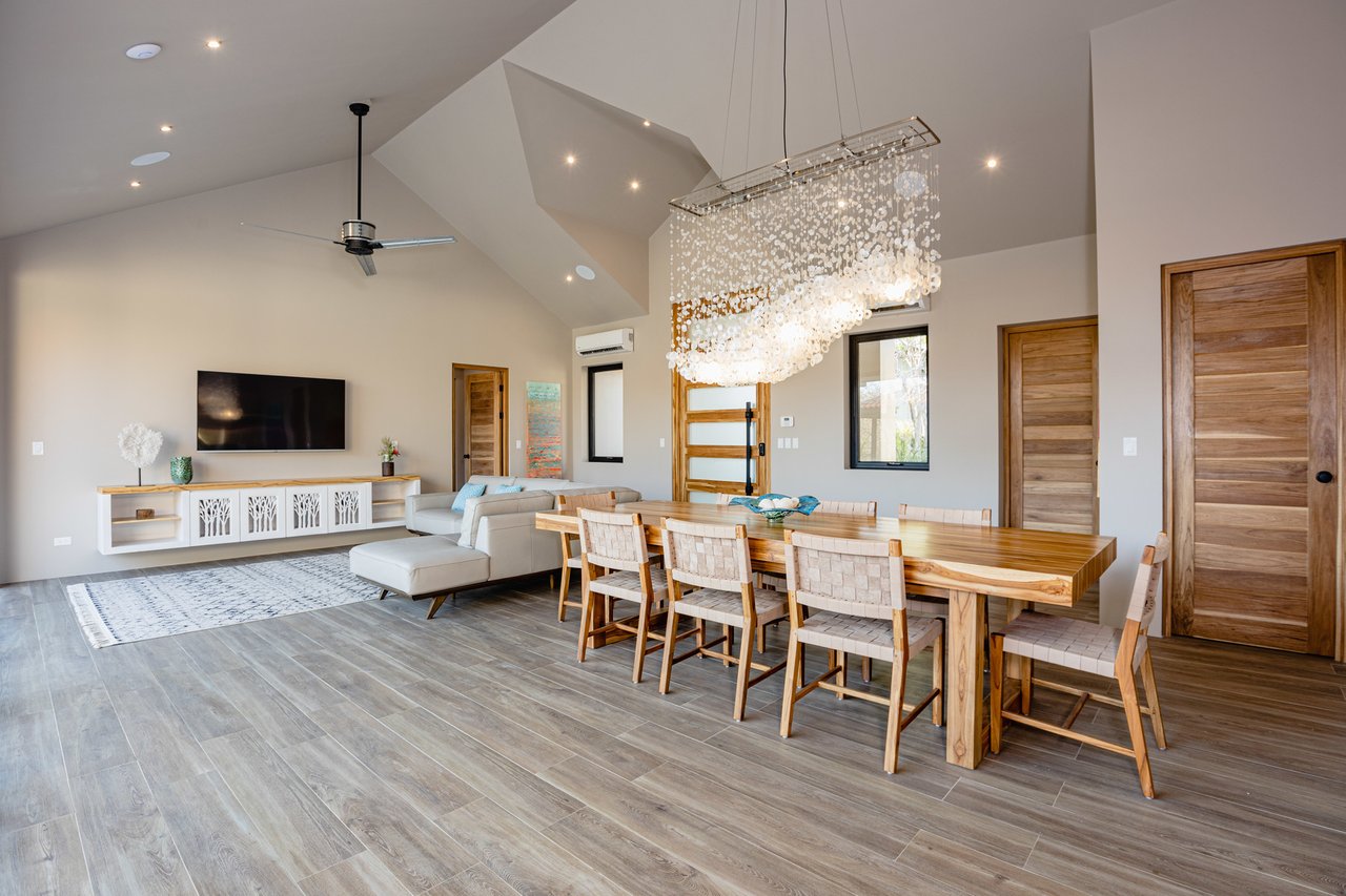 Luxury Villa Near the Beach, Hacienda Pinilla, Guanacaste