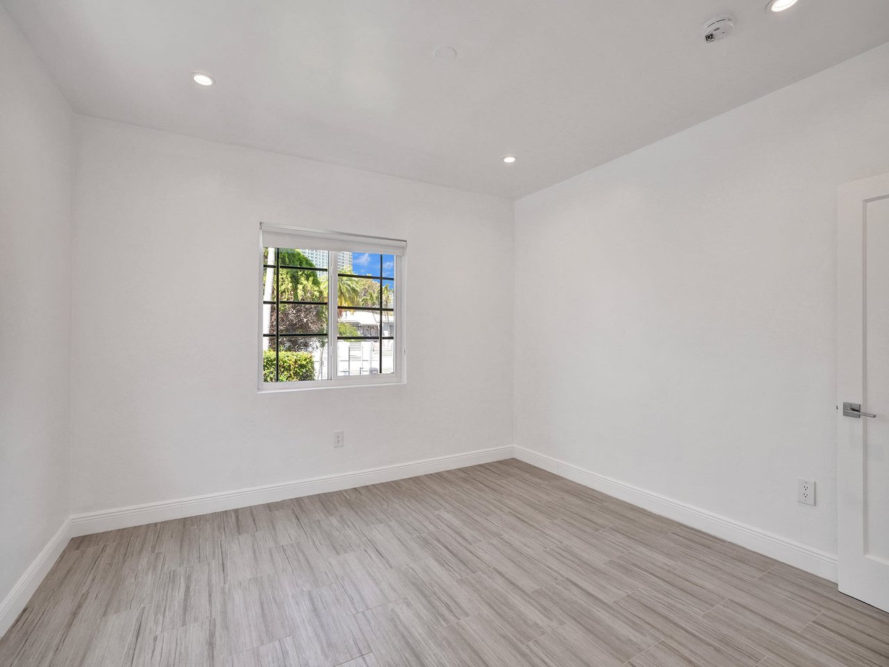 1435 Lenox Ave. Miami Beach, FL