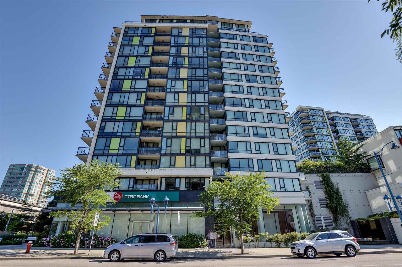 302-7988 Ackroyd Rd