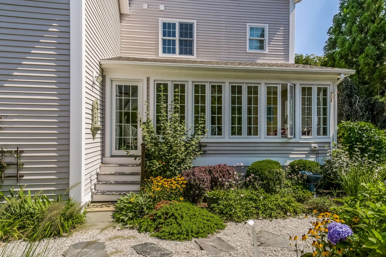 193 Whitfield St