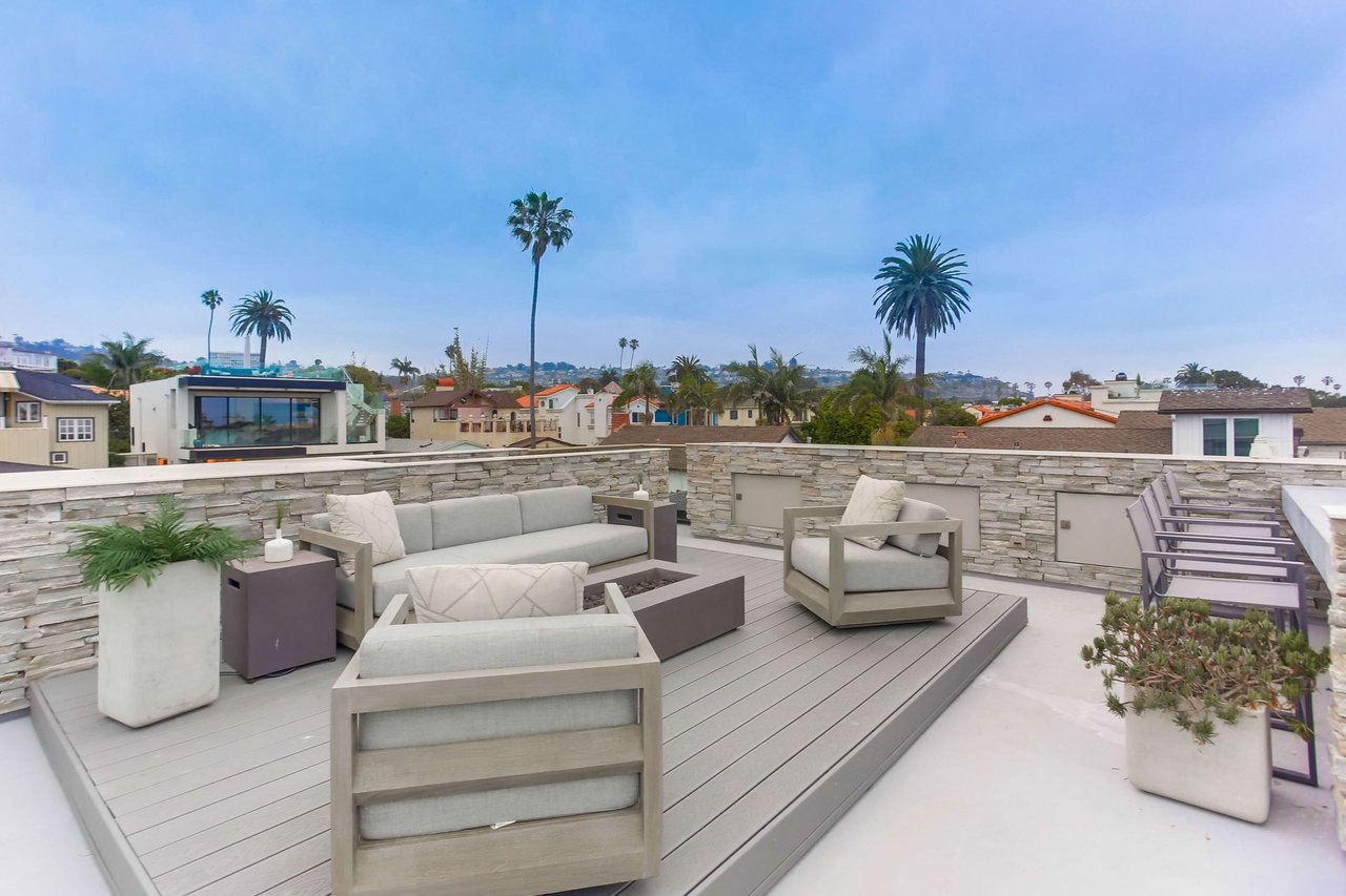 365 Marine St