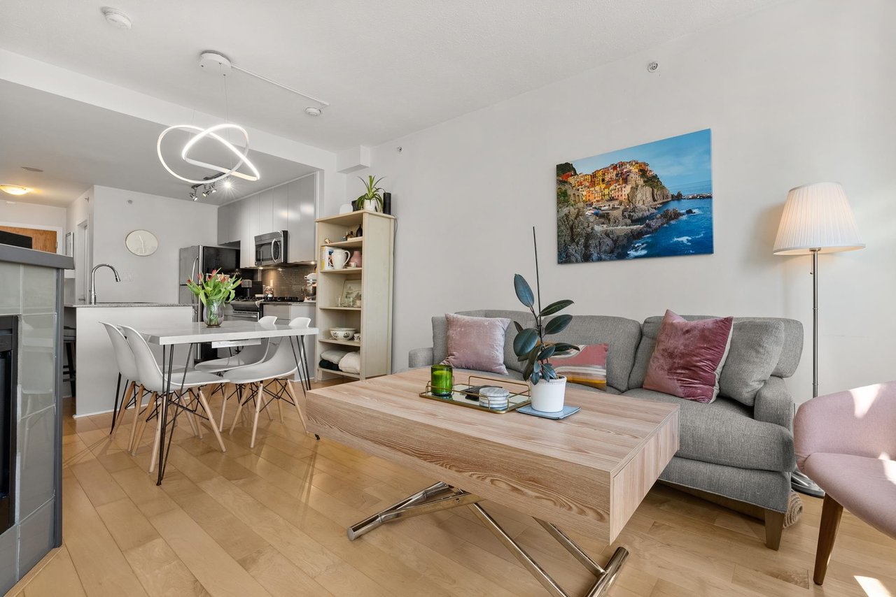 313-298 E 11th Avenue, Vancouver