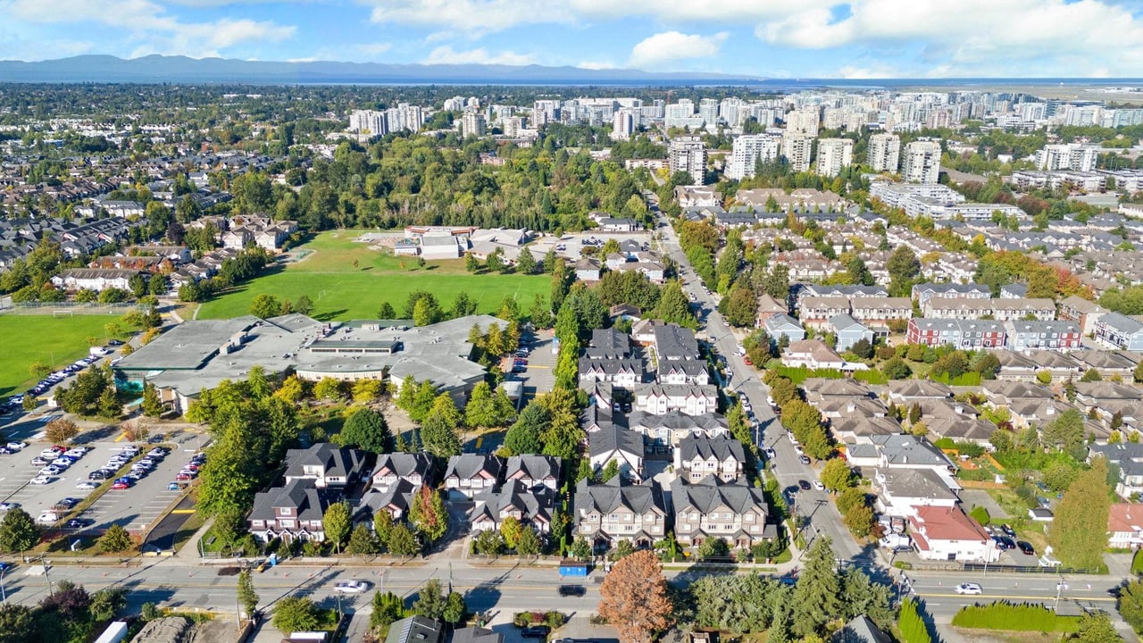 12-9728 Alberta Rd