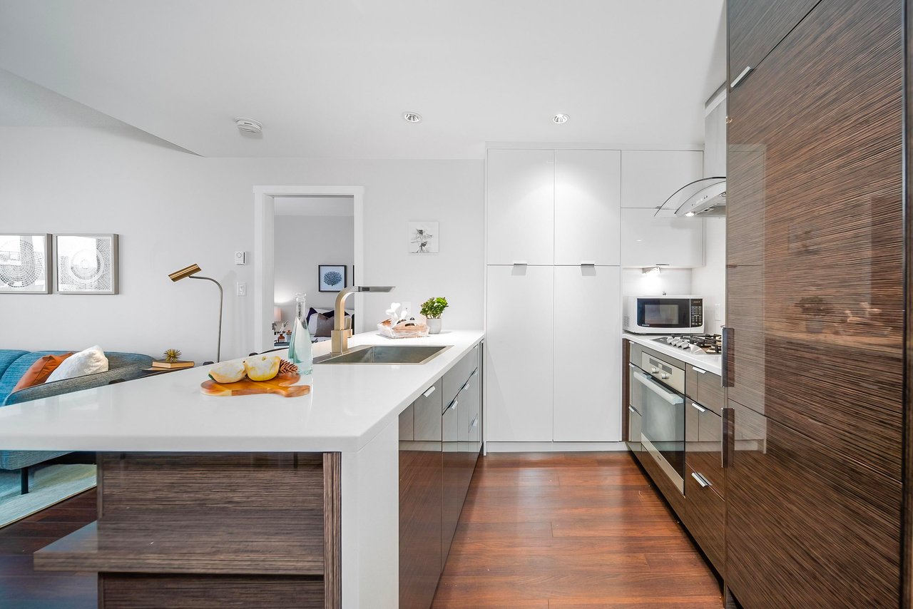 808-1777 W 7th Ave