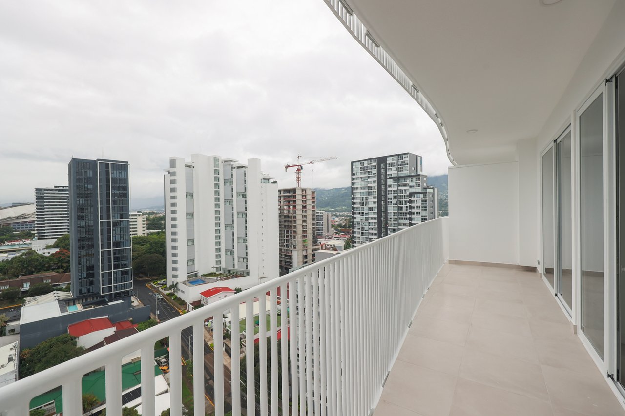 Contemporary City View Apartment, Sabana and Rohrmoser, San Jose