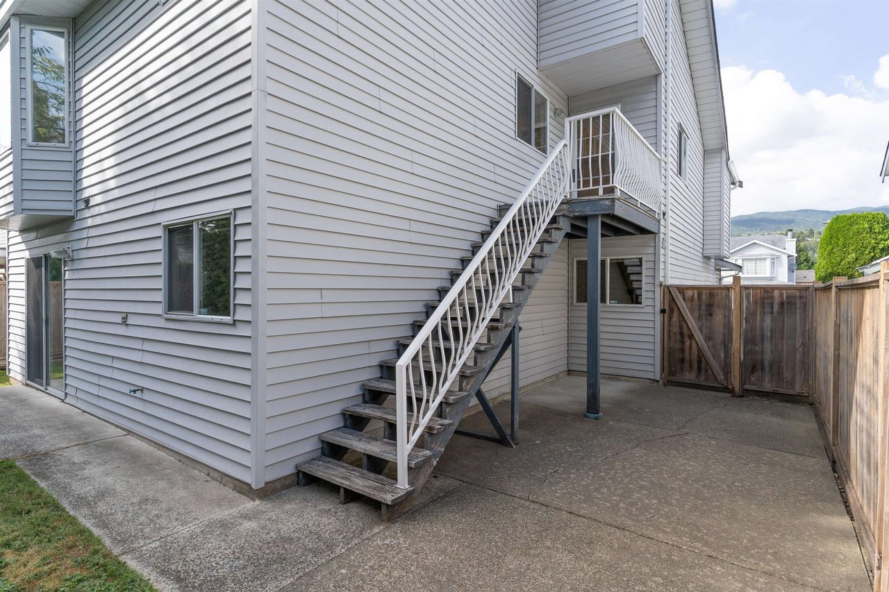 2556 Raven Ct