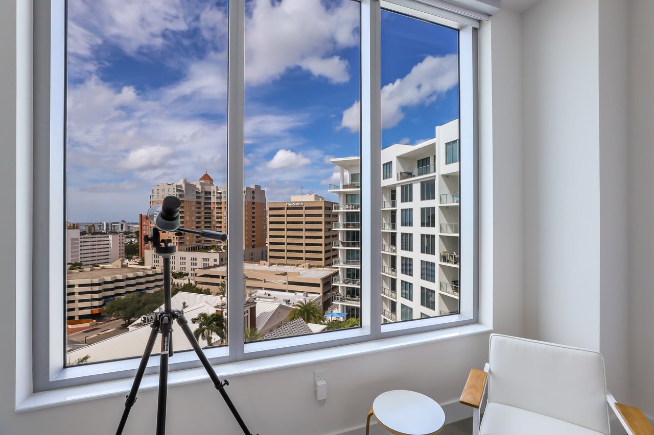 111 S Pineapple Ave #1008