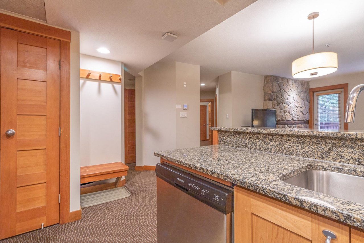 334A-2036 London Lane