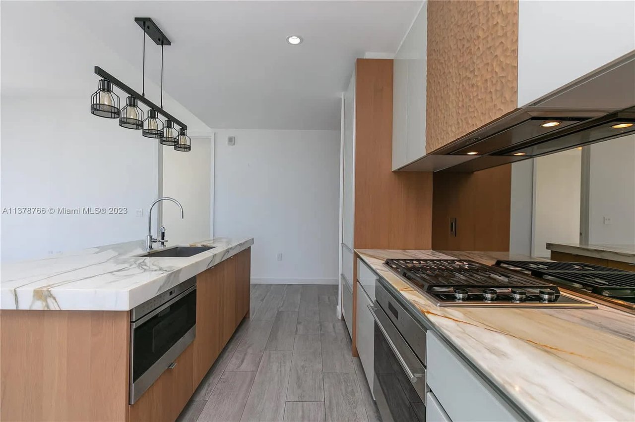 Park Grove Residences #1005