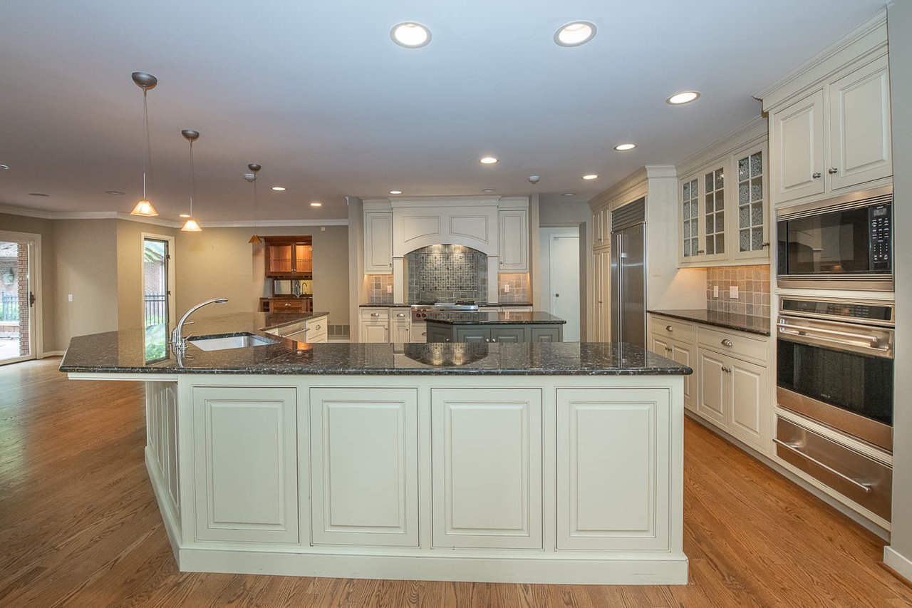 Bryn Mawr Custom Contemporary