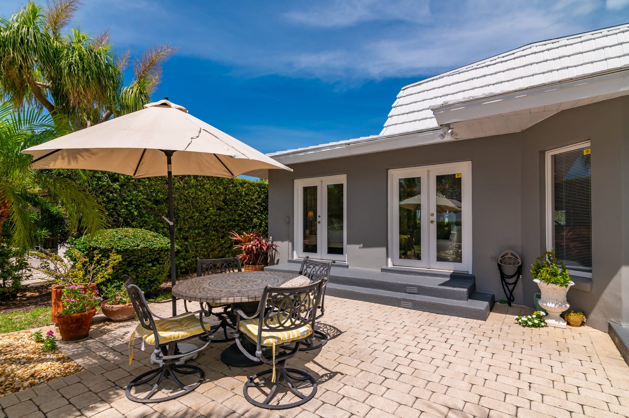 Prestigious Address in Lido Shores