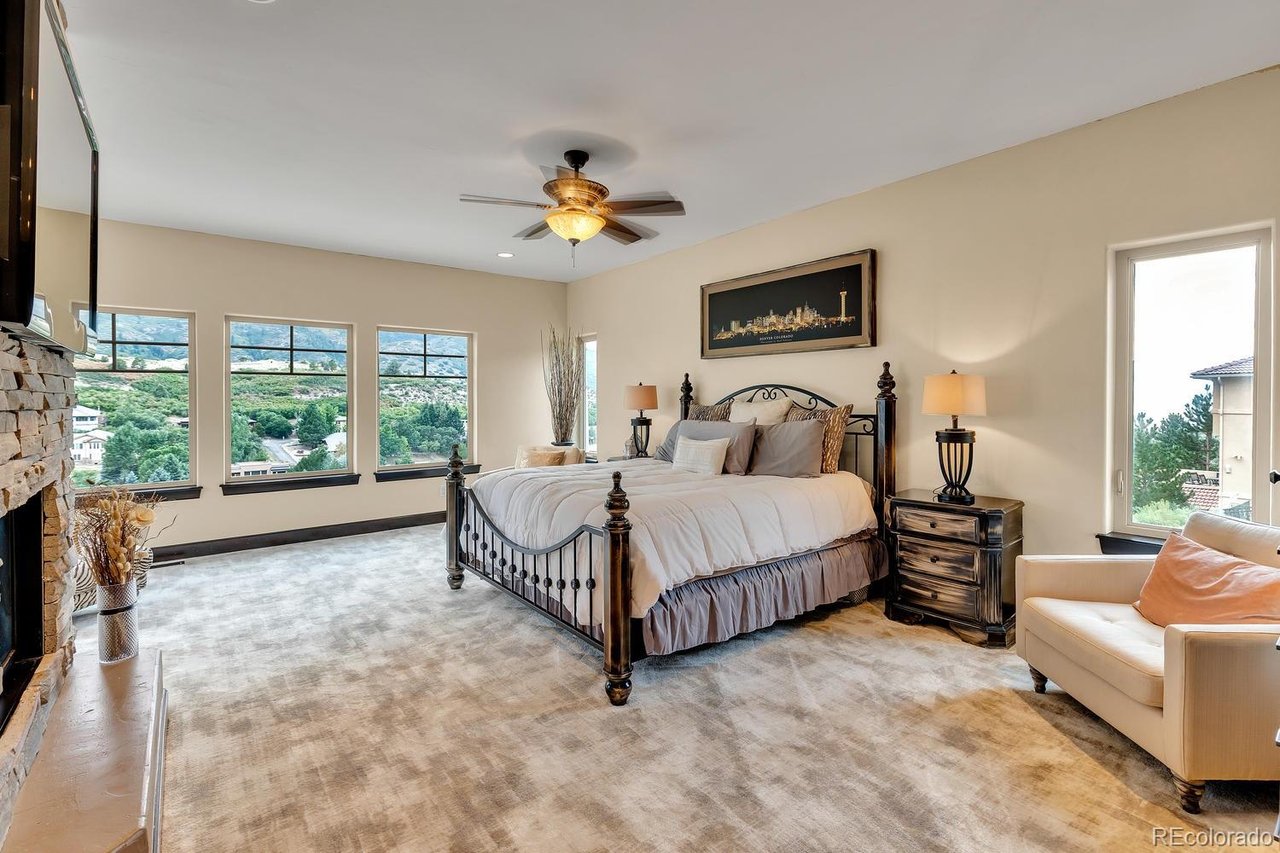6658 Old Ranch Trl
