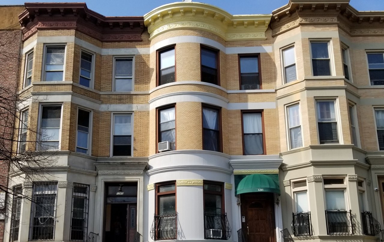 Bergen St