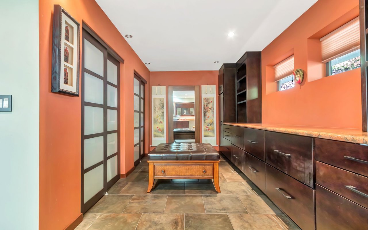 1 Camellia Ln