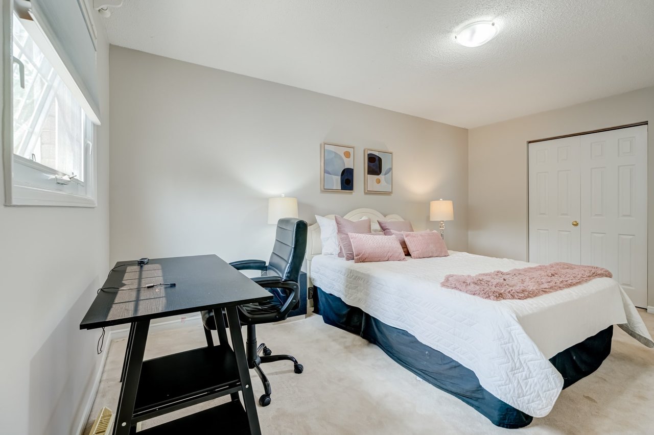 74 Penny Cres