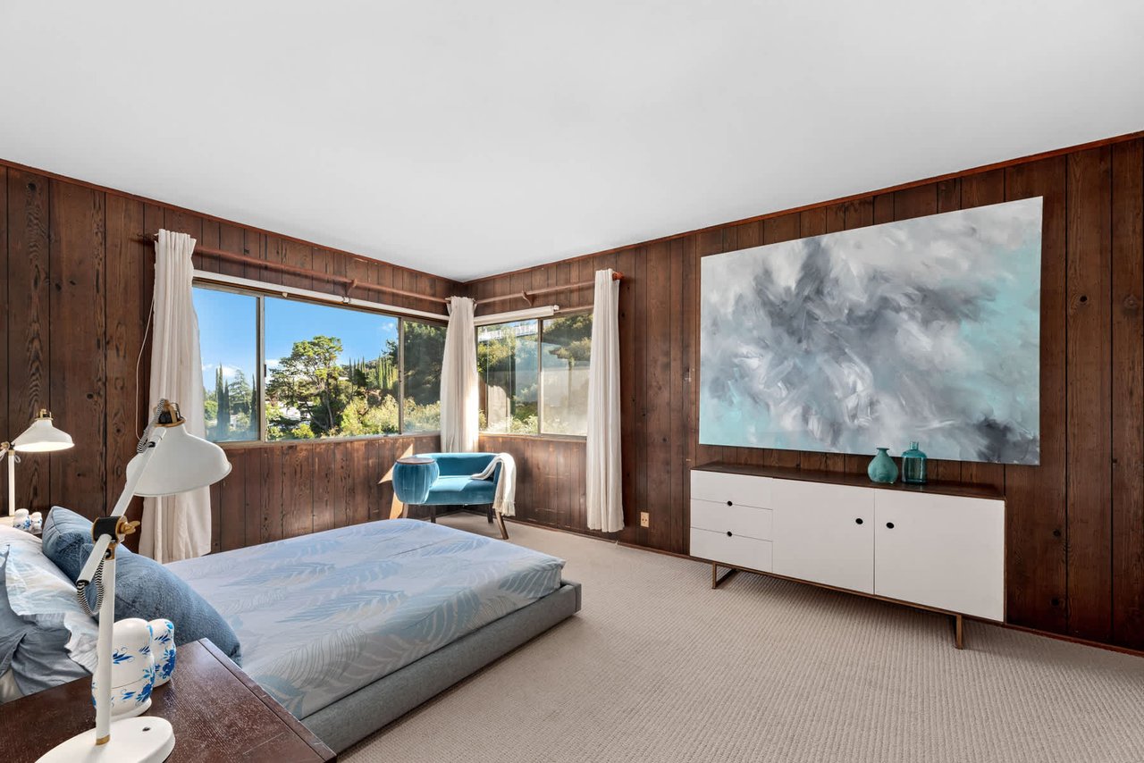 8636 Edwin Drive, Laurel Hills