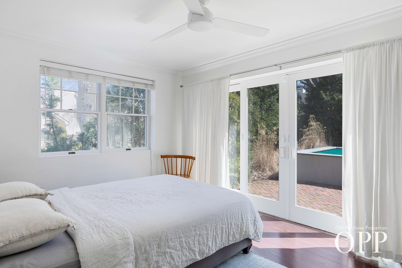 MODERN RANCH MOMENTS FROM VILLAGE CENTER