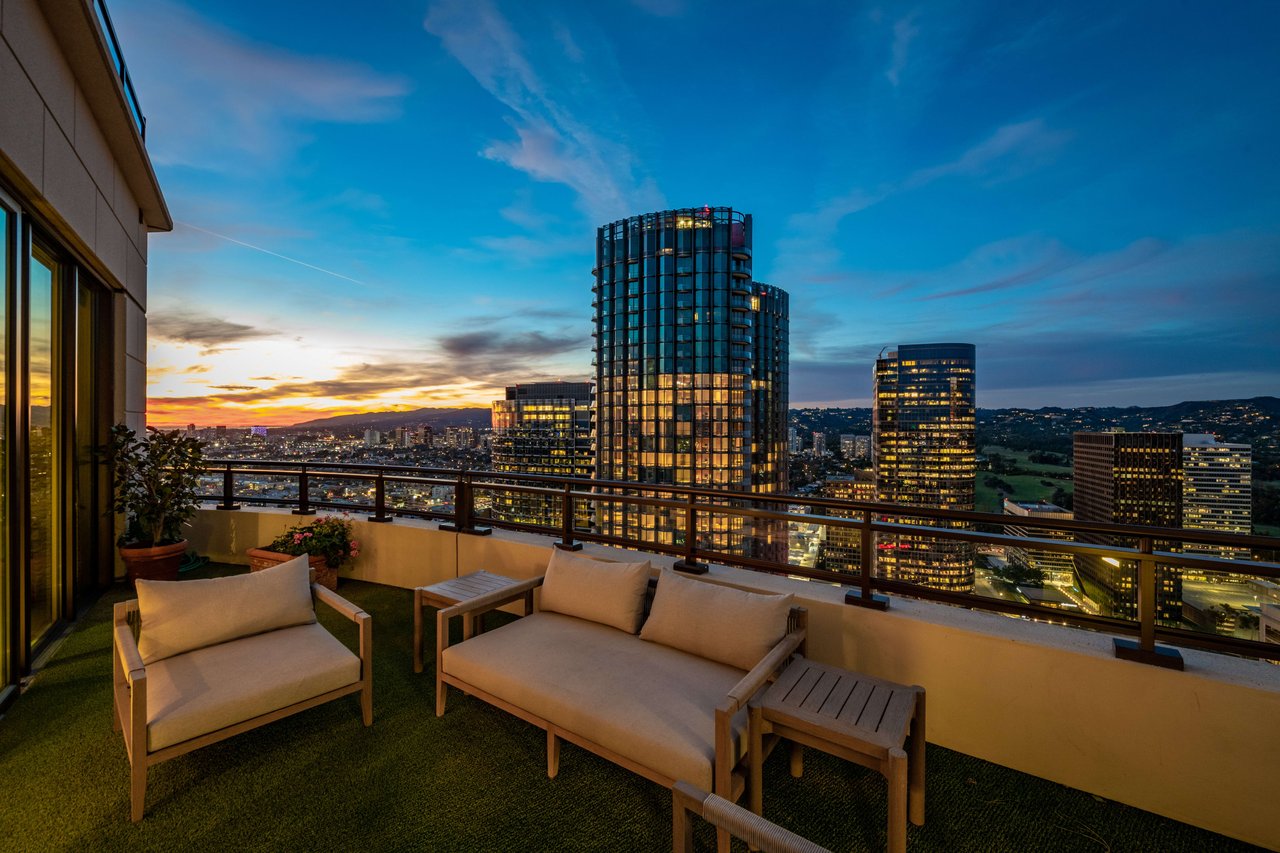 1 W Century Dr #36A, Century City